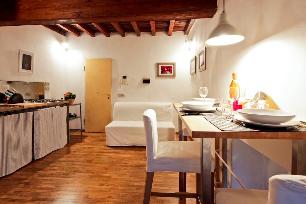 Ponte Vecchio Tower Apartman Firenze Kültér fotó